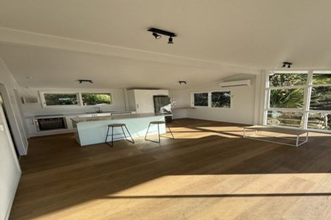 Photo of property in 12 Chartwell Drive, Crofton Downs, Wellington, 6035