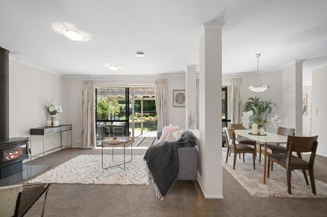 Photo of property in 230 Taupaki Road, Taupaki, Henderson, 0782