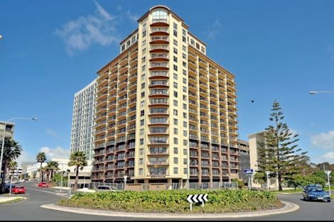 Photo of property in The Rennaissance, 4i/18 Ronwood Avenue, Manukau, Auckland, 2104