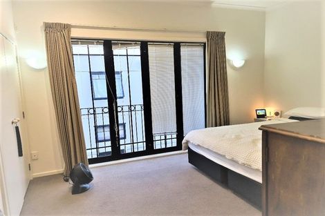 Photo of property in 74 Salamanca Road, Sunnynook, Auckland, 0620