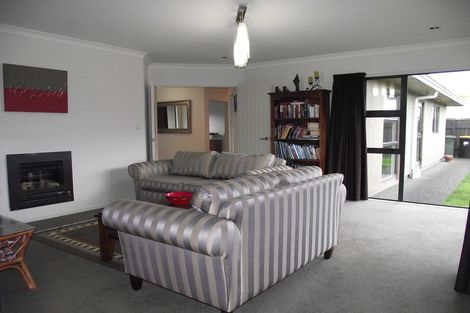 Photo of property in 19 Clearview Drive, Milson, Palmerston North, 4414