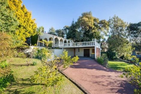 Photo of property in 70 Mayfair Crescent, Mairangi Bay, Auckland, 0630