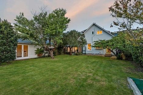 Photo of property in 4 Menzies Street, Sumner, Christchurch, 8081