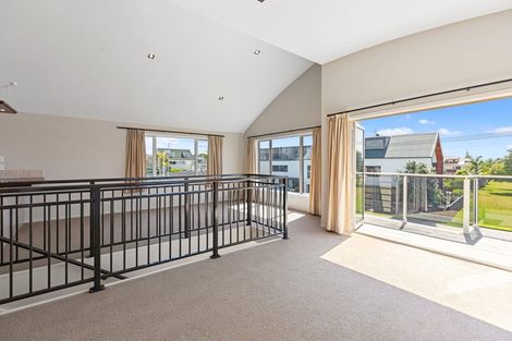 Photo of property in 10 Karewa Parade, Papamoa Beach, Papamoa, 3118