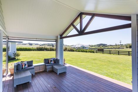 Photo of property in 467 Lees Road, Feilding, 4775