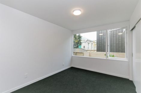 Photo of property in 7/74 Derwent Street, Island Bay, Wellington, 6023