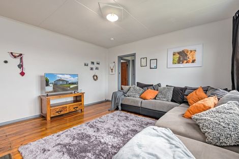 Photo of property in 13 Fox Street, Woodville, 4920