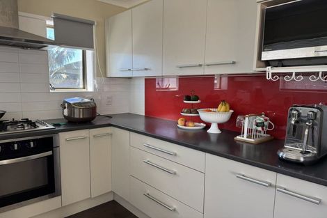 Photo of property in 2/18 Stanley Avenue, Milford, Auckland, 0620