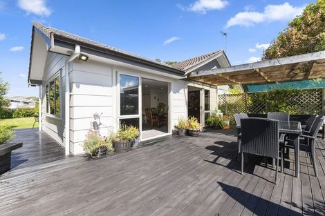 Photo of property in 4 Cheops Street, Pomare, Rotorua, 3015