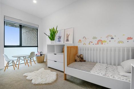 Photo of property in 31 Peihana Road, Hobsonville, Auckland, 0616