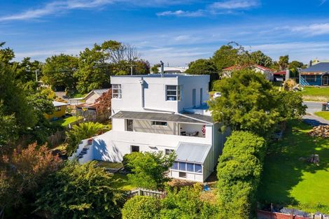 Photo of property in 6 Cossens Street, Balclutha, 9230