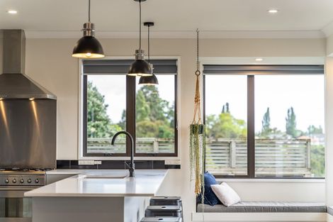 Photo of property in 106 Beerescourt Road, Beerescourt, Hamilton, 3200