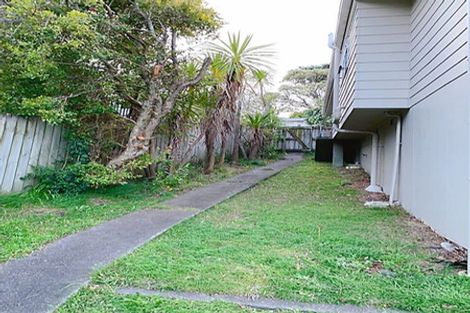Photo of property in 5 Celeste Place, Totara Vale, Auckland, 0627