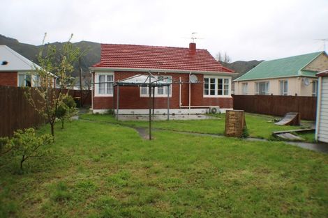 Photo of property in 65 Reynolds Street, Taita, Lower Hutt, 5011