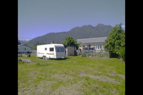Photo of property in 2 Murray Street, Whataroa, 7886