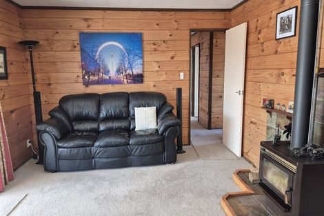 Photo of property in 12 Papakowhai Road, Papakowhai, Porirua, 5024