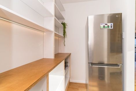 Photo of property in 39 Shandon Road, Vauxhall, Dunedin, 9013