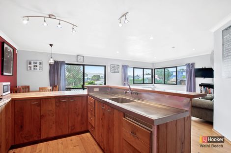 Photo of property in 17 Brighton Road, Waihi Beach, 3611