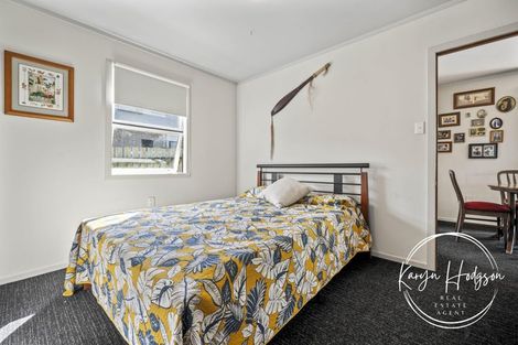 Photo of property in 10 Regent Street, Whakapirau, Maungaturoto, 0583