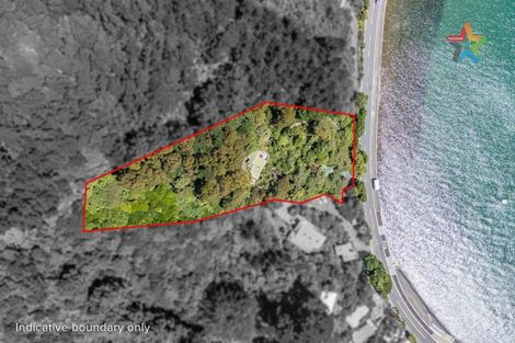 Photo of property in 321 Marine Drive, York Bay, Lower Hutt, 5013