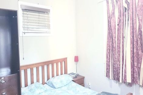 Photo of property in 15 Landscape Road, Papatoetoe, Auckland, 2025