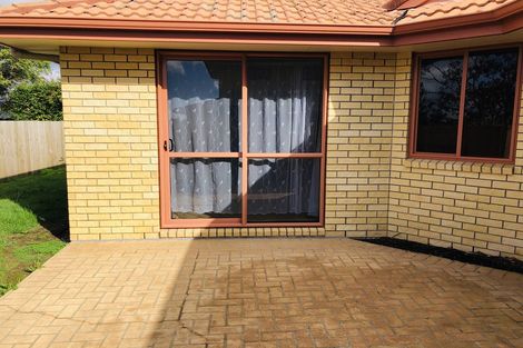 Photo of property in 17a Lesa Annis Place, Henderson, Auckland, 0612