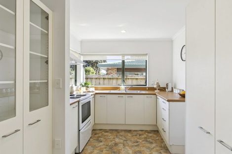 Photo of property in Redwood Village, 6/42 Main Road, Tawa, Wellington, 5028