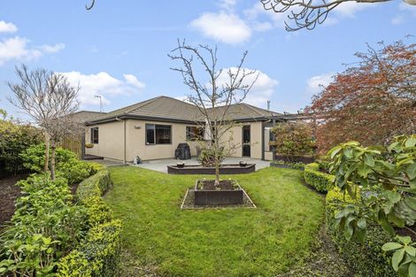 Photo of property in 14 Trump Place, Kelvin Grove, Palmerston North, 4414