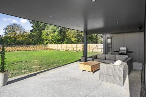Photo of property in 30 Orchard Road, Greytown, 5712