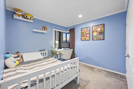 Photo of property in 4 Shankill Place, East Tamaki, Auckland, 2013