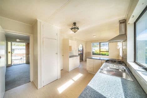 Photo of property in 8 Meremere Street, Wainuiomata, Lower Hutt, 5014