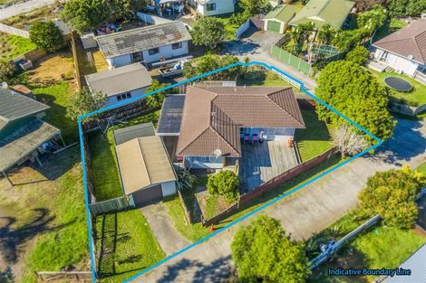 Photo of property in 56 Hamilton Drive, Waiuku, 2123