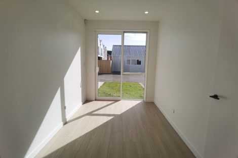 Photo of property in 6 Yellow Pear Lane, Karaka, 2578