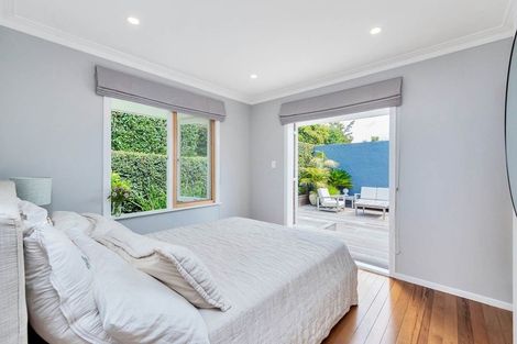 Photo of property in 2/12 Bella Vista Road, Herne Bay, Auckland, 1011
