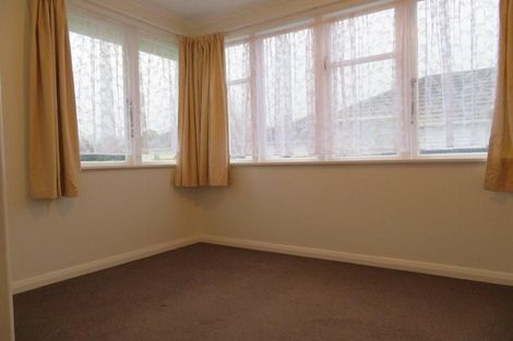 Photo of property in 8 Hollard Grove, Avalon, Lower Hutt, 5011