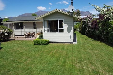 Photo of property in 11 Argyle Place, Arrowtown, 9302