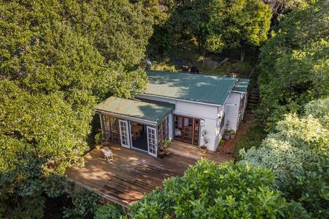 Photo of property in 44 Gordon Road, Plimmerton, Porirua, 5026