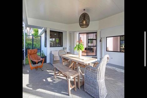 Photo of property in 48 Loloma Drive, Half Moon Bay, Auckland, 2012