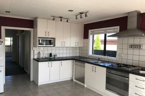 Photo of property in 83 Daniels Road, Redwood, Christchurch, 8051