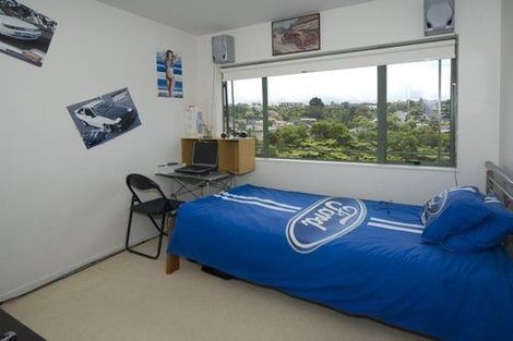 Photo of property in 10 Sherwood Grove, Northcross, Auckland, 0630