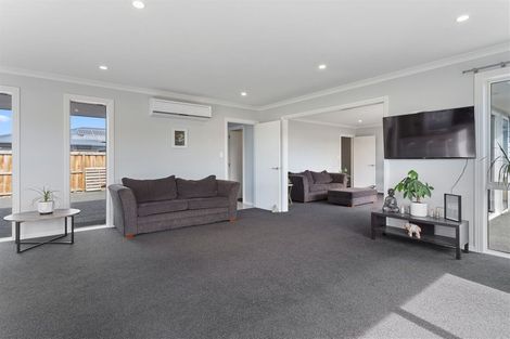 Photo of property in 58 Cassino Street, Rangiora, 7400