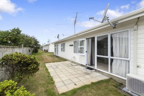 Photo of property in 1/1079 High Street, Taita, Lower Hutt, 5011