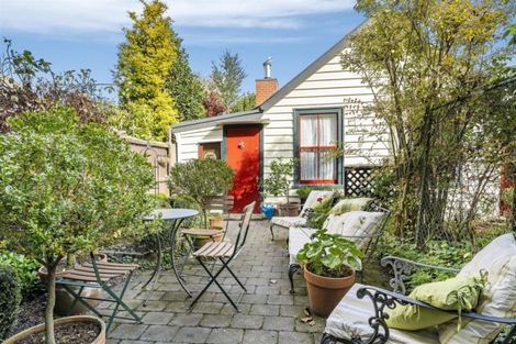 Photo of property in 102 Bristol Street, St Albans, Christchurch, 8014