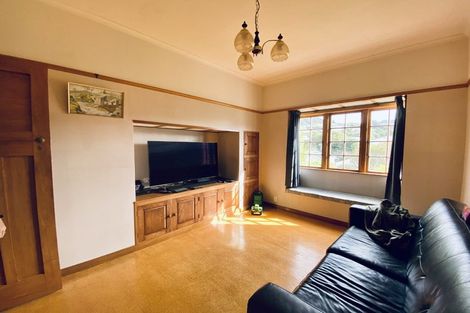 Photo of property in 13 Burrows Avenue, Karori, Wellington, 6012