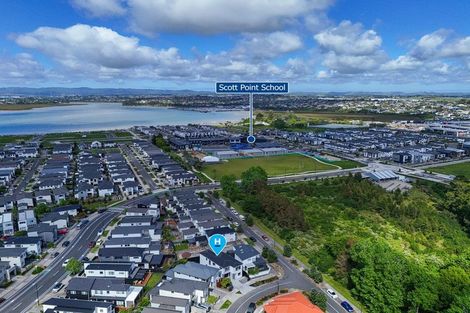 Photo of property in 3 Riroriro Road, Hobsonville, Auckland, 0616