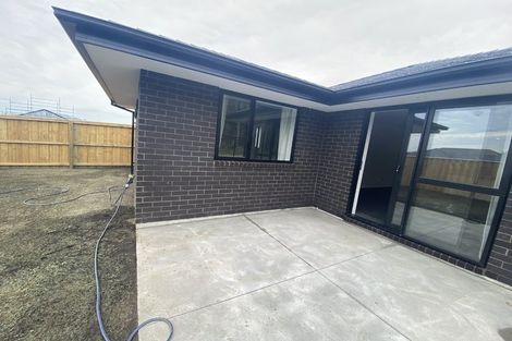 Photo of property in 14 Applegrove Crescent, Belfast, Christchurch, 8051