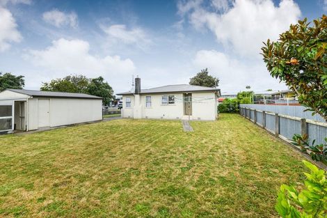 Photo of property in 107 College Street, Awapuni, Palmerston North, 4412