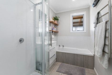 Photo of property in 21 Matuku Street, Selwyn Heights, Rotorua, 3015