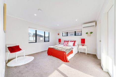 Photo of property in 1 Papahou Lane, Papatoetoe, Auckland, 2025