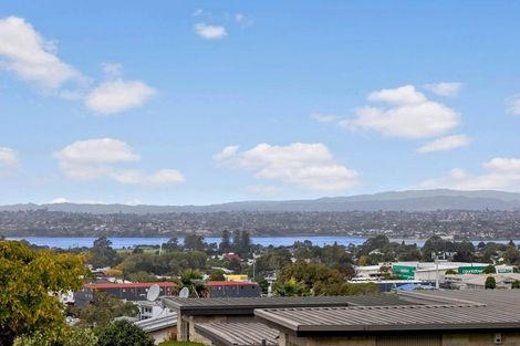 Photo of property in 2/9 Strong Street, St Johns, Auckland, 1072